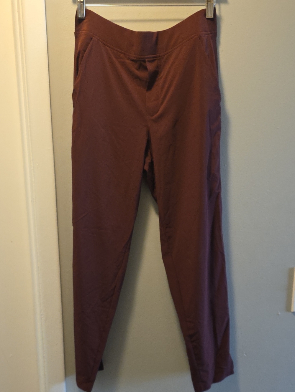 Athleta Women's Ankle Brooklyn Pants in Burgundy